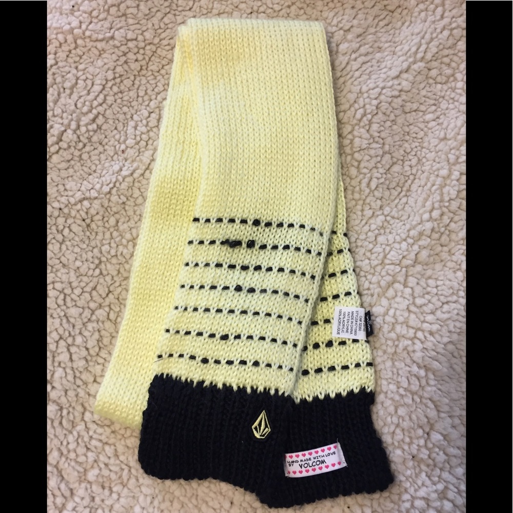 Volcom scarf - Picture 2 of 2